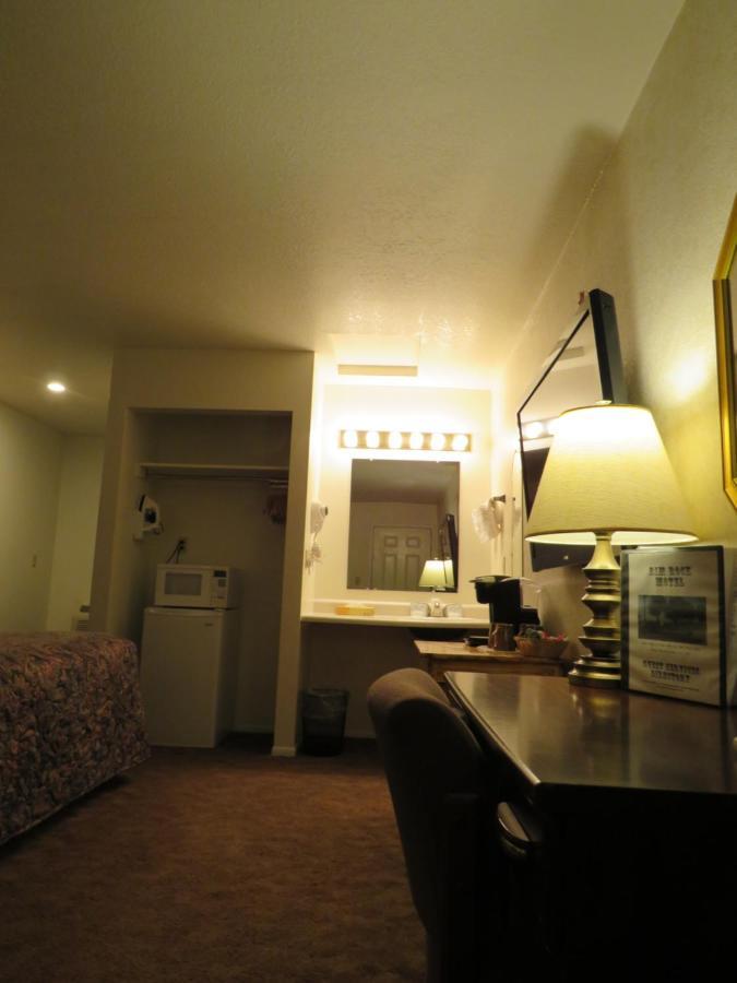 Rim Rock Motel Alturas Extérieur photo