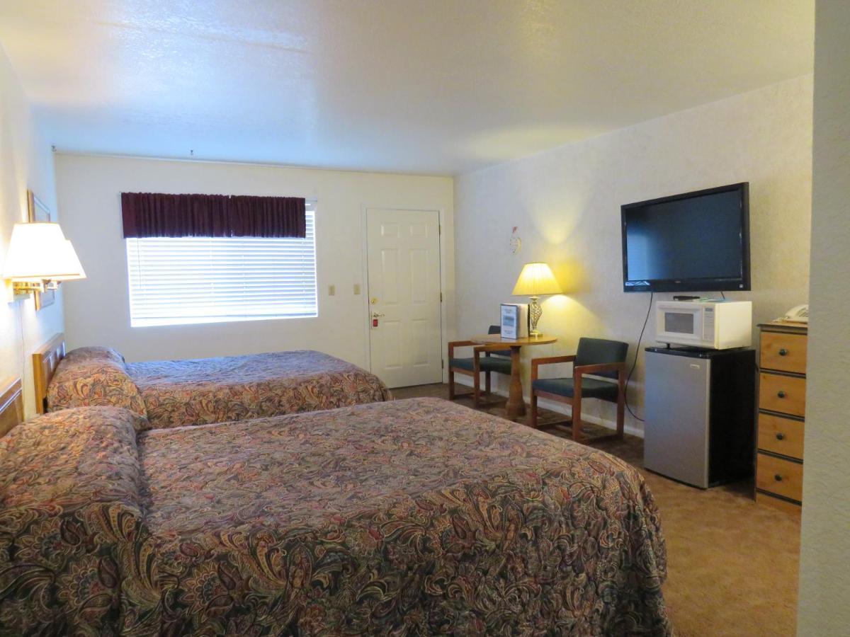 Rim Rock Motel Alturas Extérieur photo