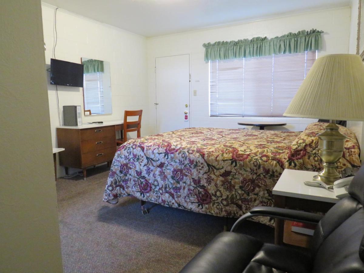 Rim Rock Motel Alturas Extérieur photo